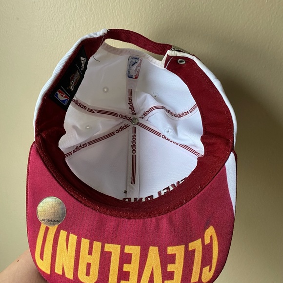 Cleveland Cavaliers Hat - Picture 4 of 6